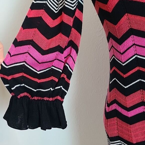 Sangria Multi-Colored Wavy Striped Sweater Dress, Size Medium, NWOT - Picture 4 of 8